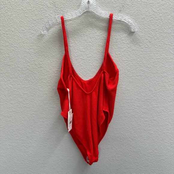 Good American Swimsuit Women's Plus Size 4X/5X Poppy Red Ribbed One Piece New - Picture 2 of 4